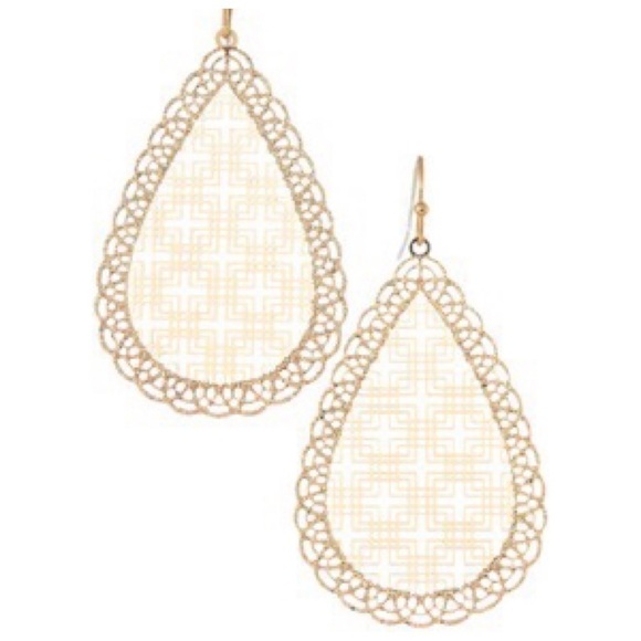 Scalloped Teardrop Earrings - Picture 1 of 3